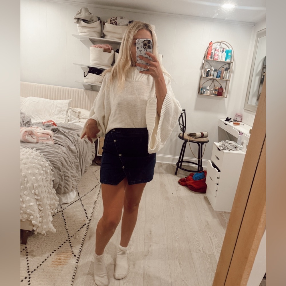 FREE PEOPLE skirt 6-8 - Picture 2 of 10